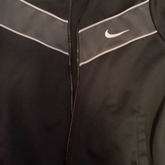 Nike zip up jacket - Picture 2 of 2